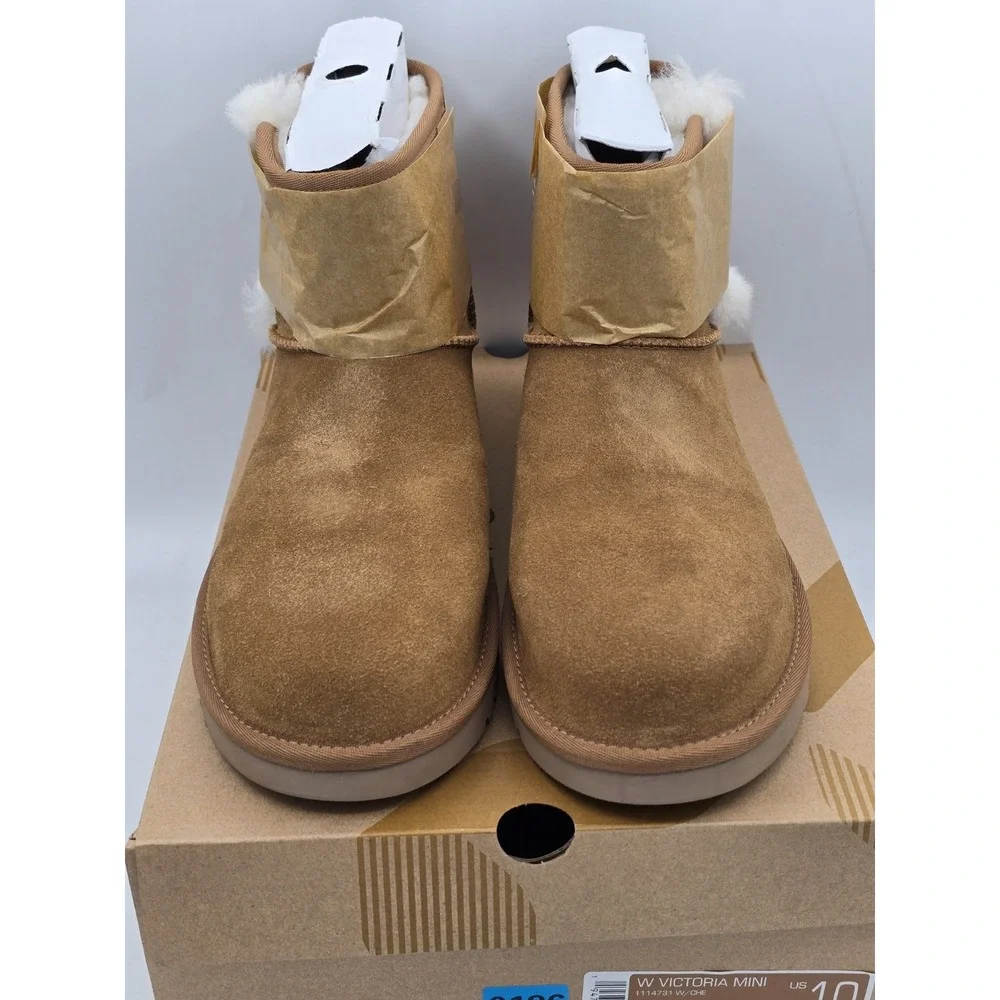 Koolaburra by UGG Women's Victoria Mini Fashion Boot Size 10 - Chesnut‎ NEW